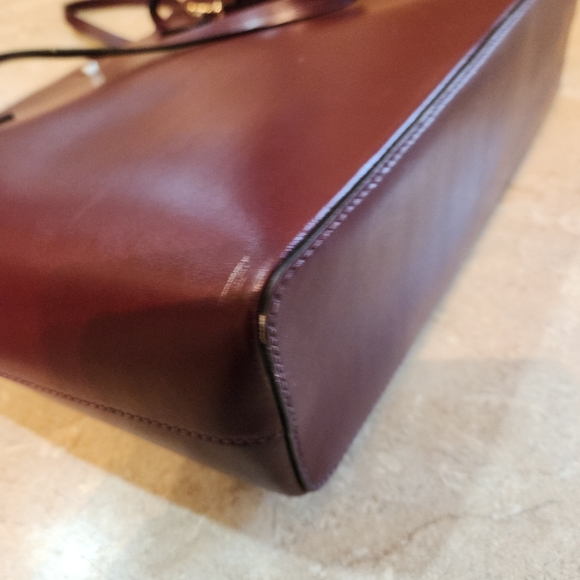 Kate Spade New York Sawyer Street Mulled Smooth Wine Large Tote - Picture 8 of 15